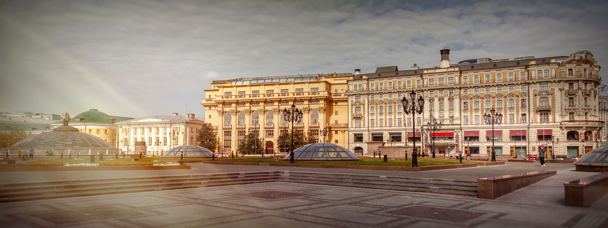 Vorplatz zum Kreml - Blick auf die Mokhovaya-Straße